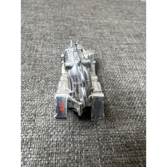 Hot Wheels 1987 Silver Dragon Car With Gold Details & Black Wheels - Picture 2 of 6